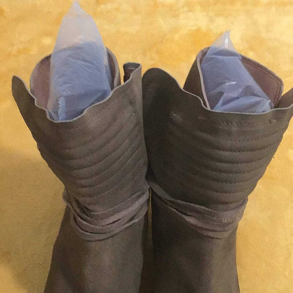 EUC FREE PEOPLE Wrap Around Tie Style Suede Boots 7.5” Shaft Height - Picture 3 of 11